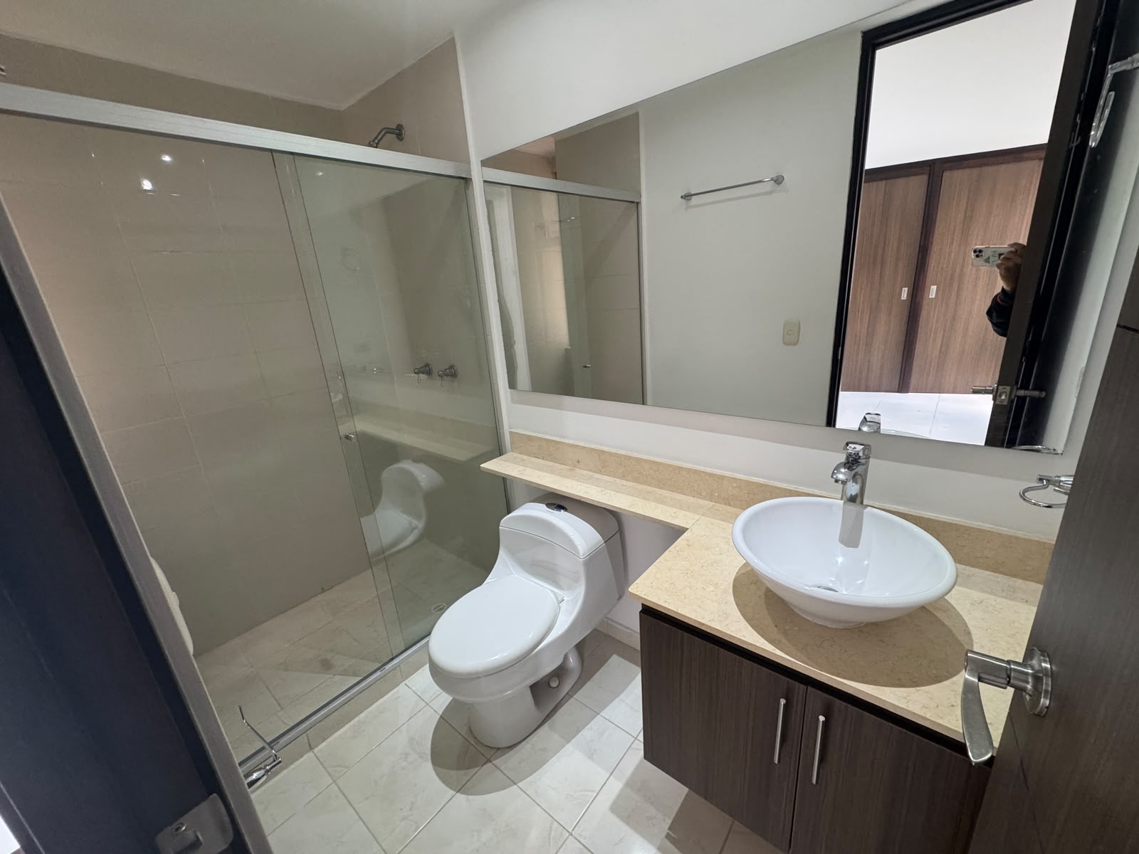 Apartamento para arriendo loma de san José parte baja
