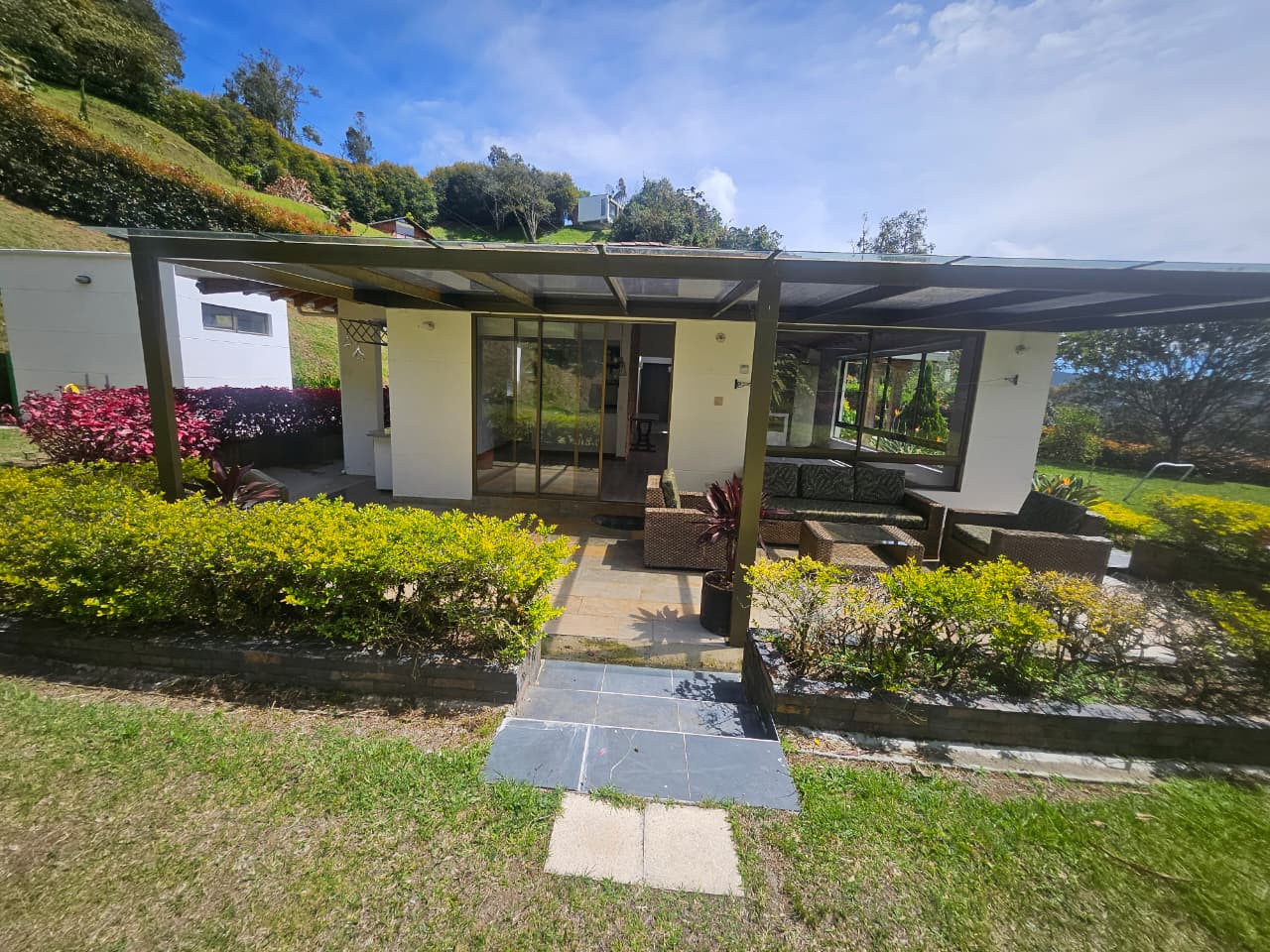 Casa para arriendo en Envigado Loma del Escobero