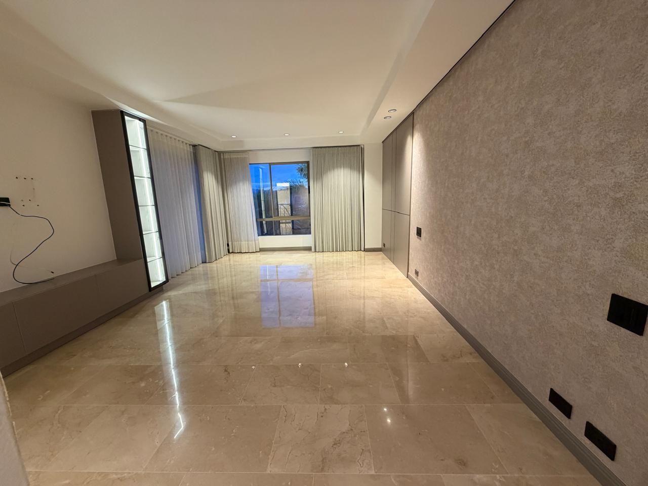Casa en  venta en la Calera el    Poblado Medellin