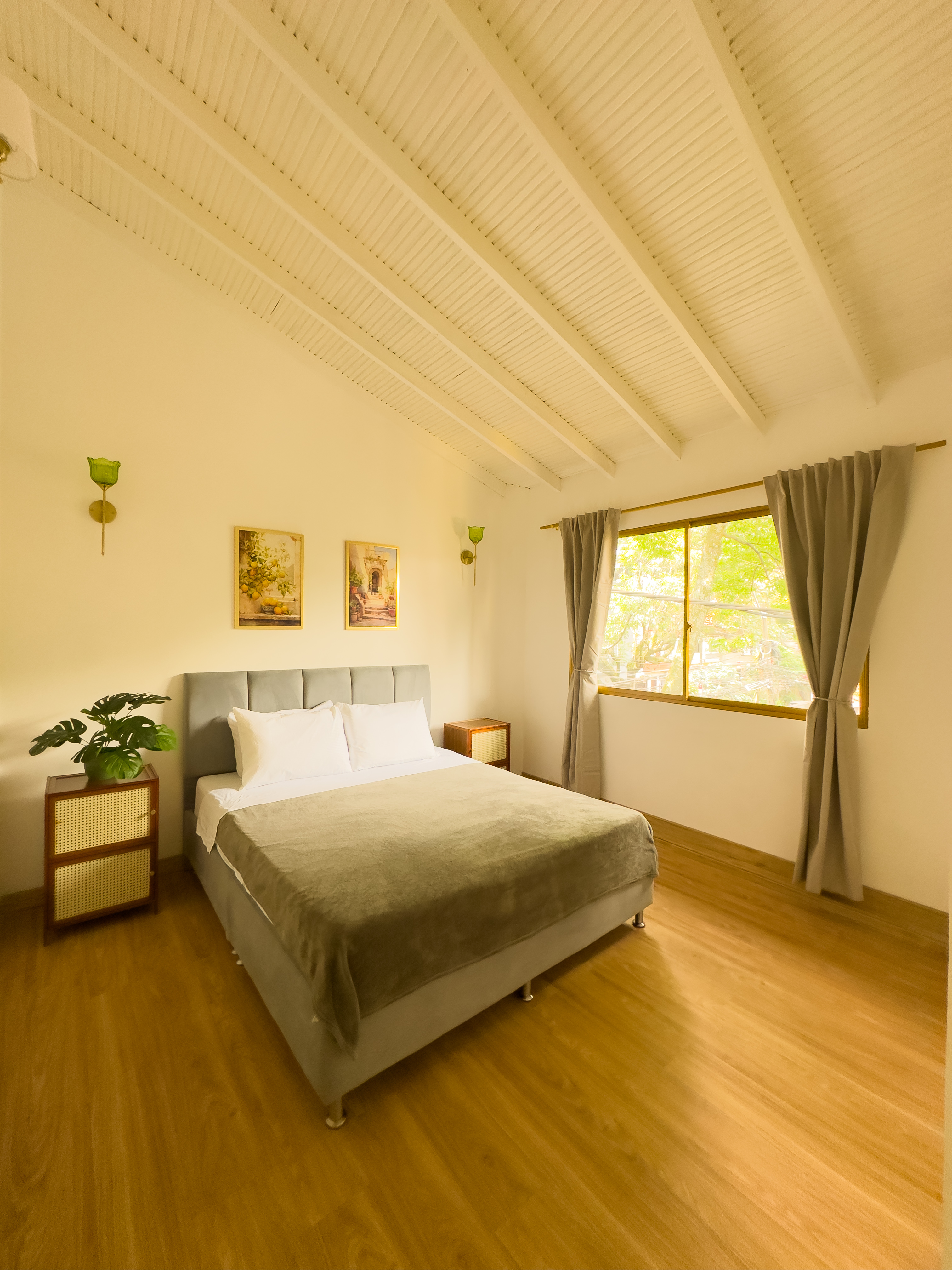 Casa en venta - comercial o residencial en Santa Lucia - Medellin