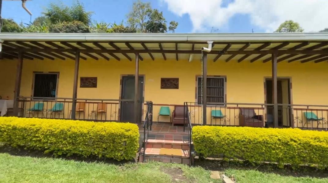 Casa Finca Para La Venta En Sonson.