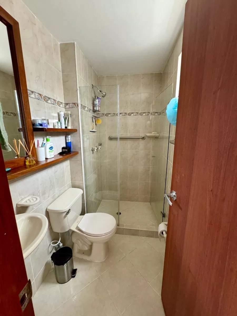 Apartamento para venta en envigado portal sector plano