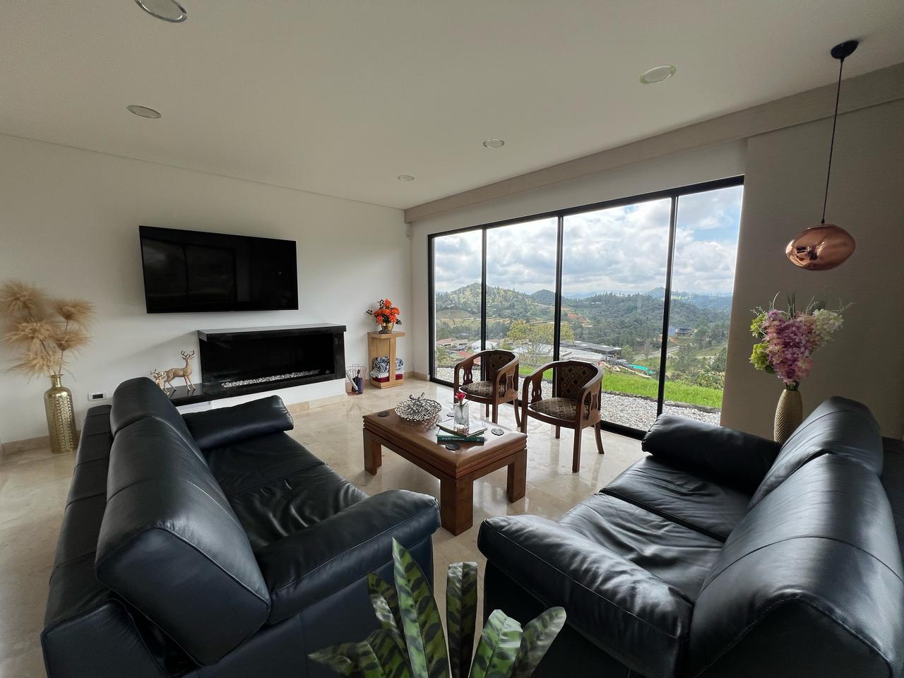 Venta de casa en Envigado Loma de El Escobero