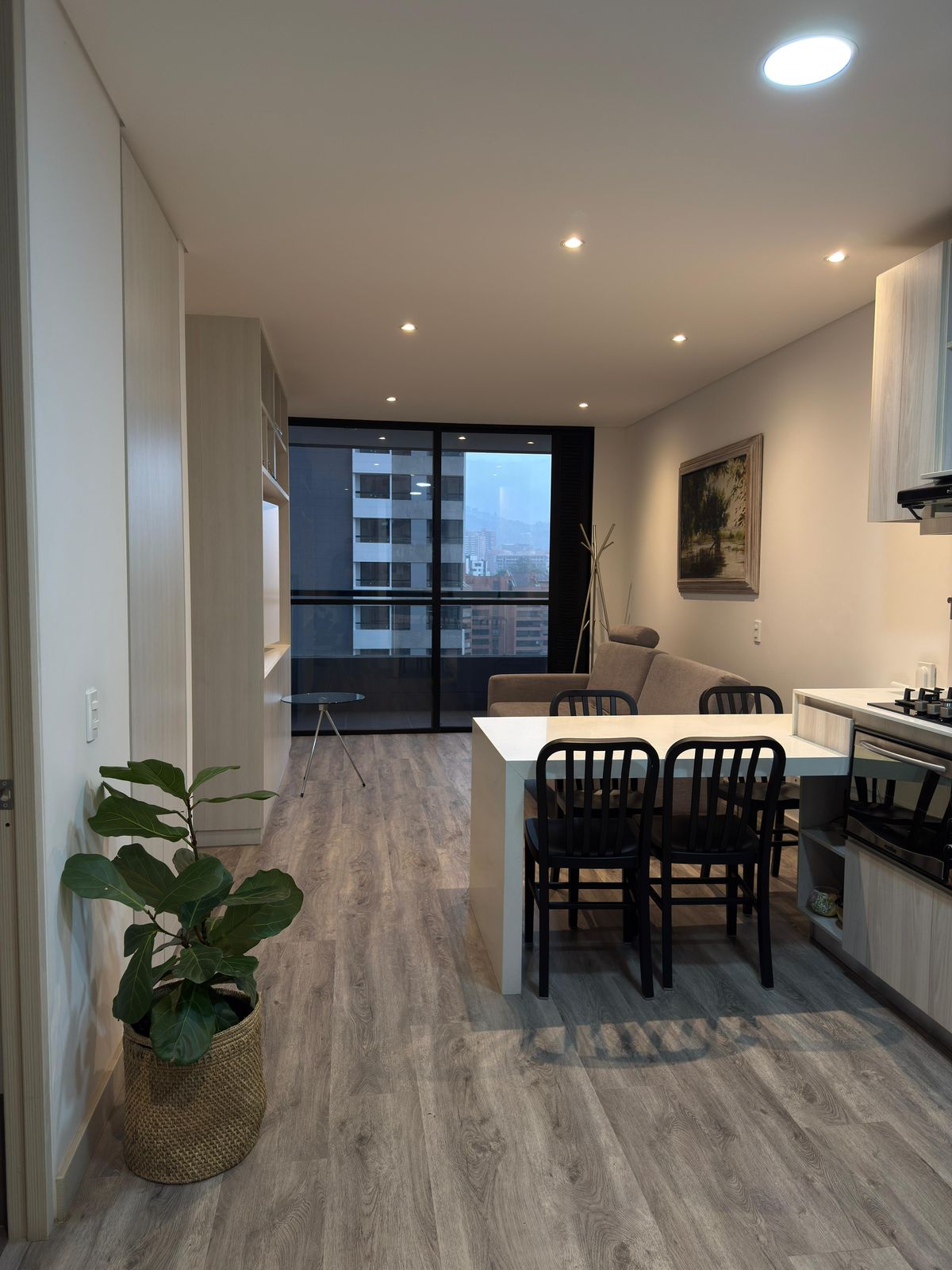 Apartaestudio para arriendo en el poblado, Medellin