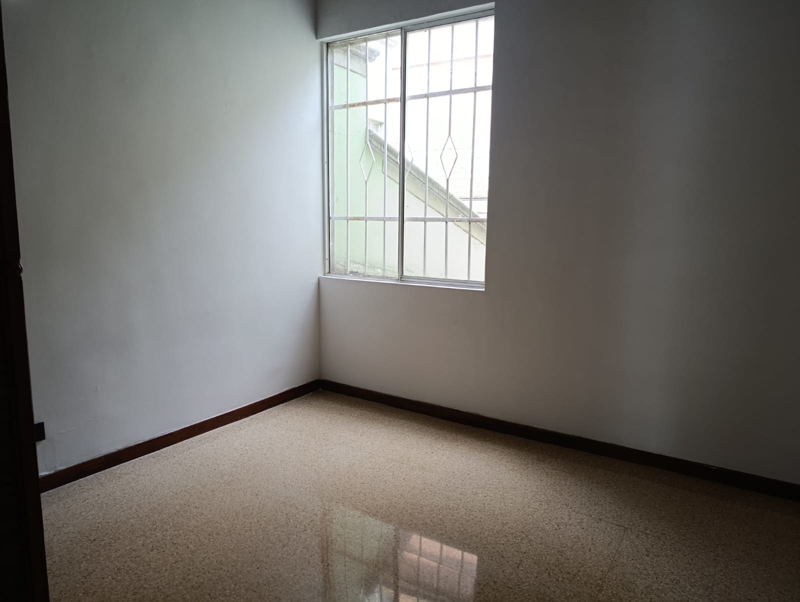 Casa para Arriendo  en Loma de los Bernal Medellín