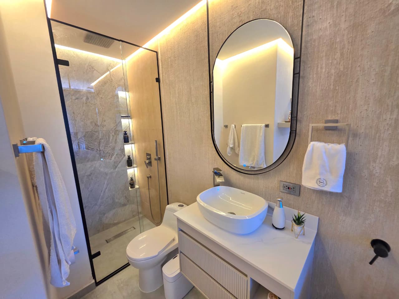 Apartaloft en venta en Sabaneta sector Calle Larga