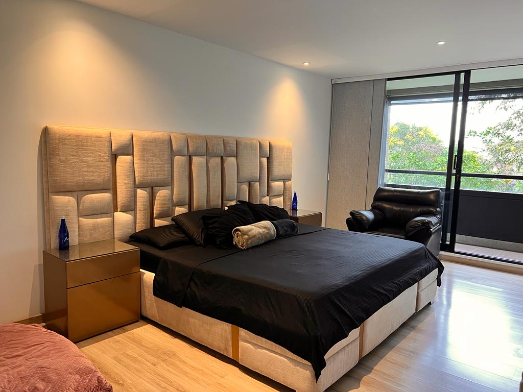 Casa para la venta en Envigado la Calleja