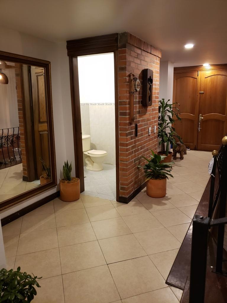 Hermosa casa para la venta en Sabaneta