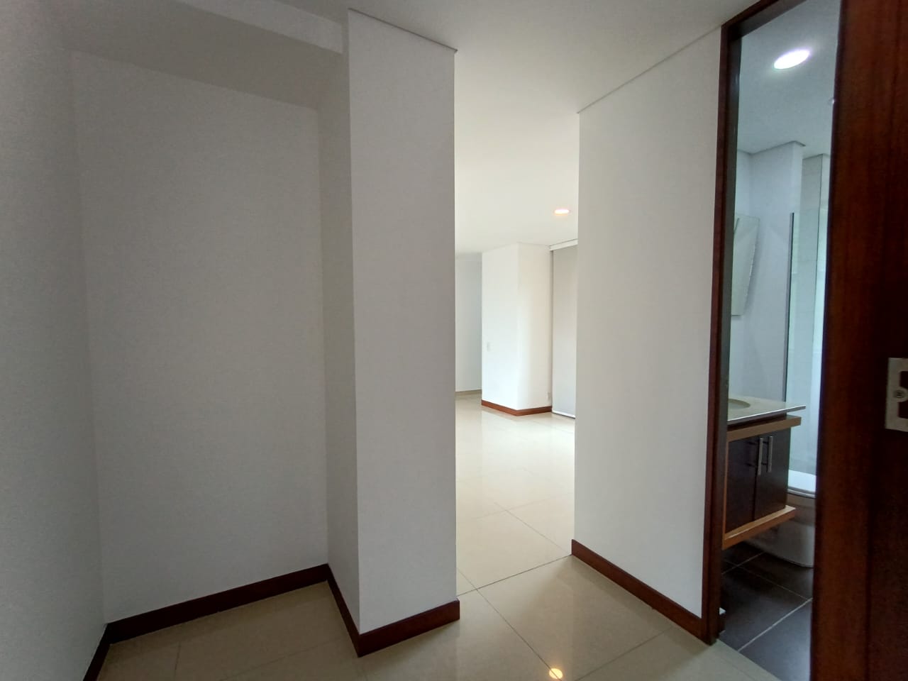 Apartamento en venta en Castropol poblado Medellin Antioquia Colombia