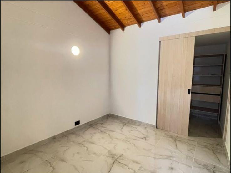 Casa para la venta en Envigado Las Antillas