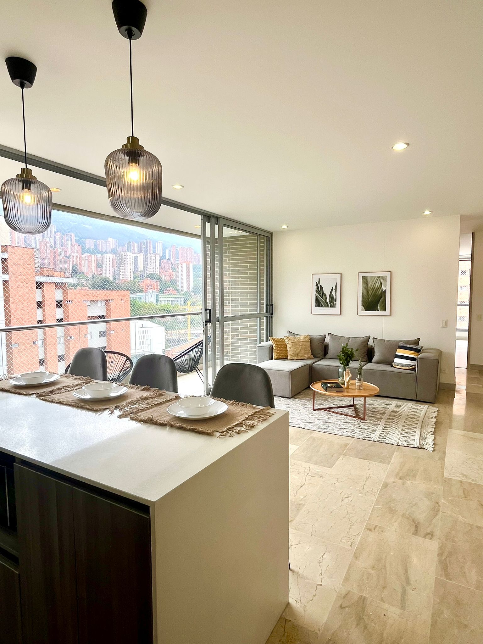 Apartamento para arriendo amoblado Lalinde Poblado