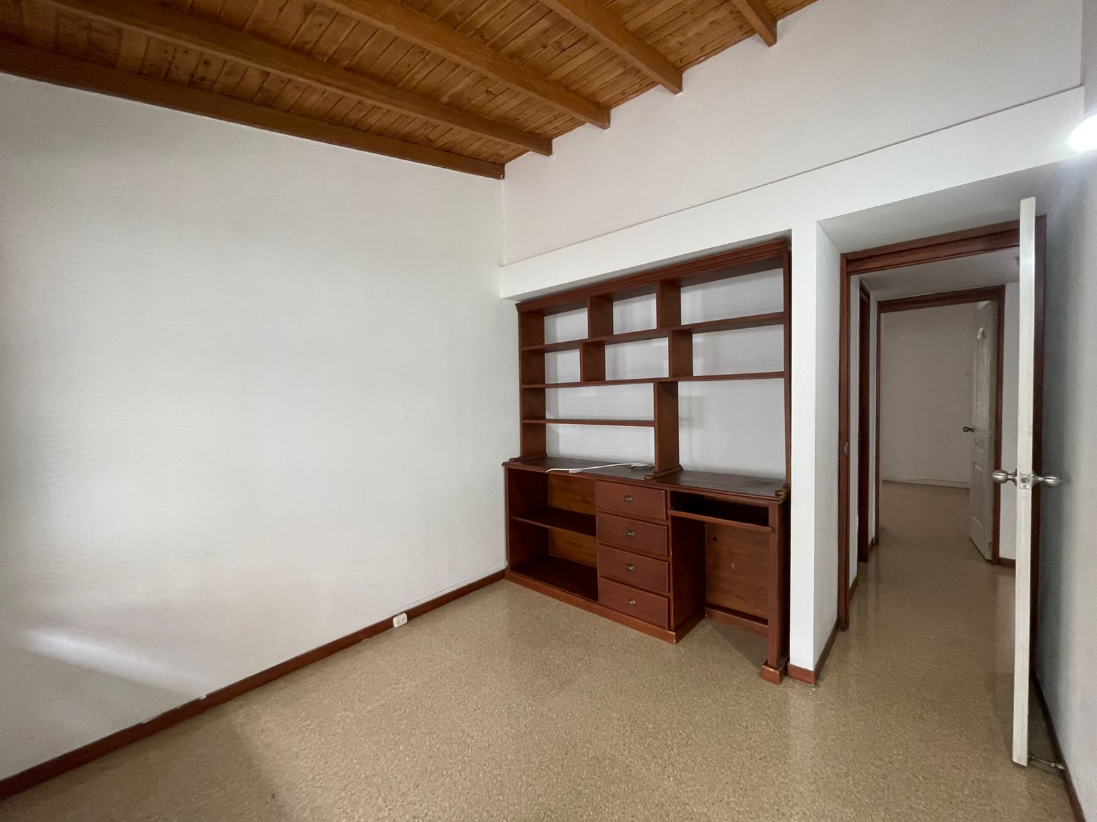 Casa para la venta en Medellin Loma de Los Bernal