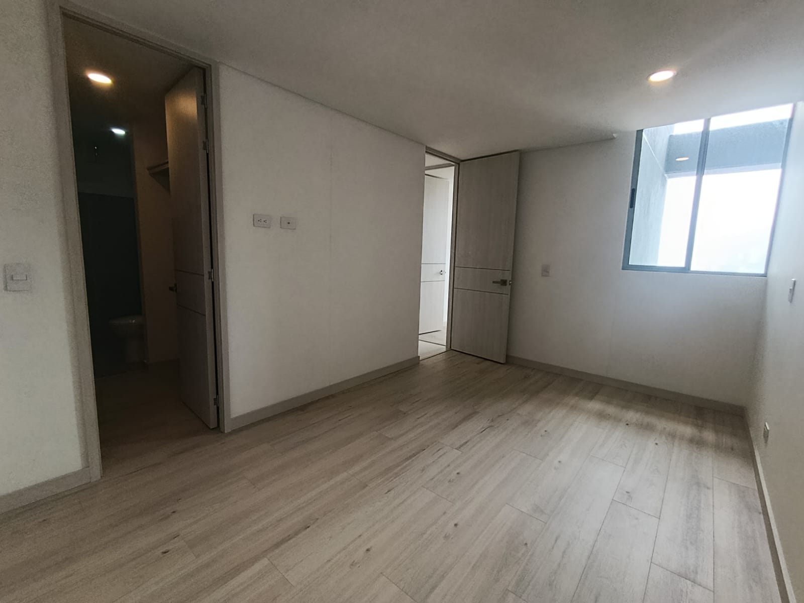 Arriendo apartamento en La Estrella para estrenar
