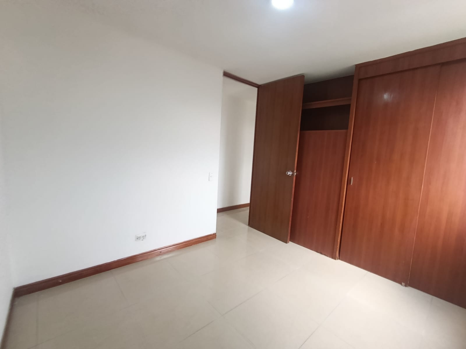 Arriendo apartamento en La Loma de Los Bernal