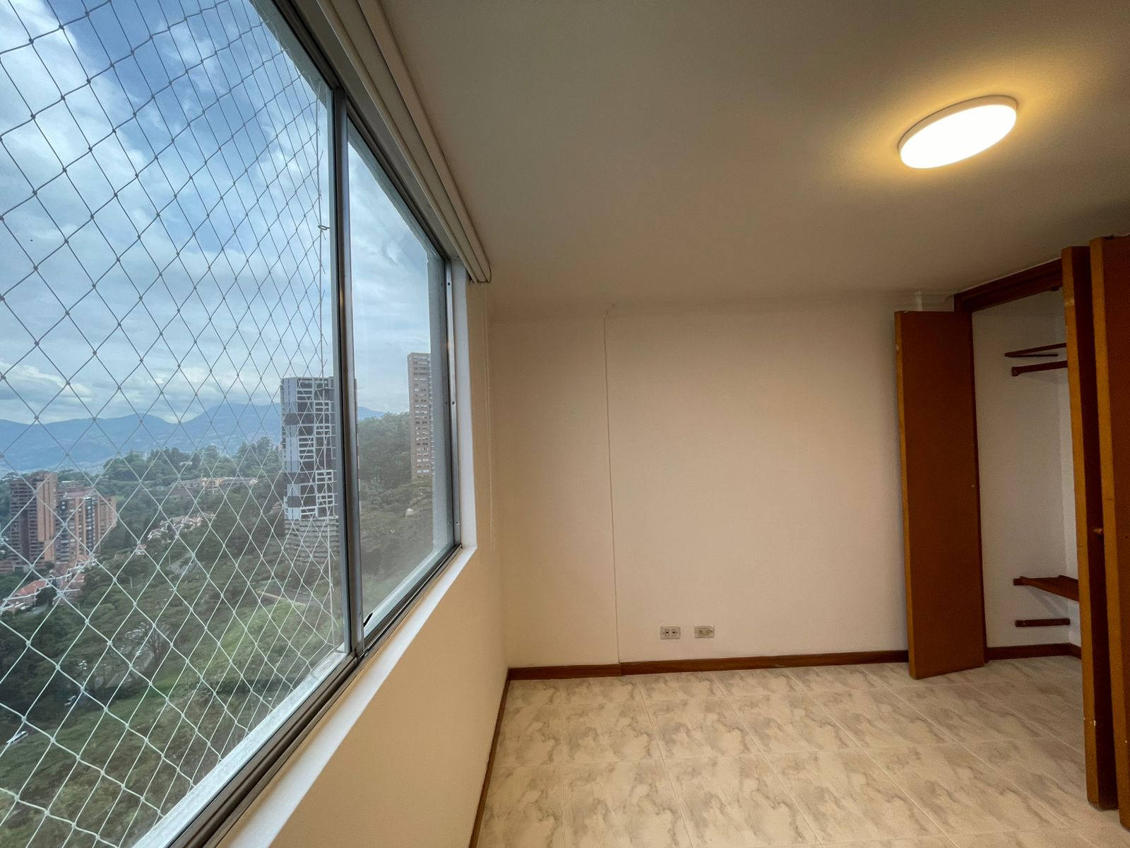 Apartamento en arriendo en Poblado Las Palmas