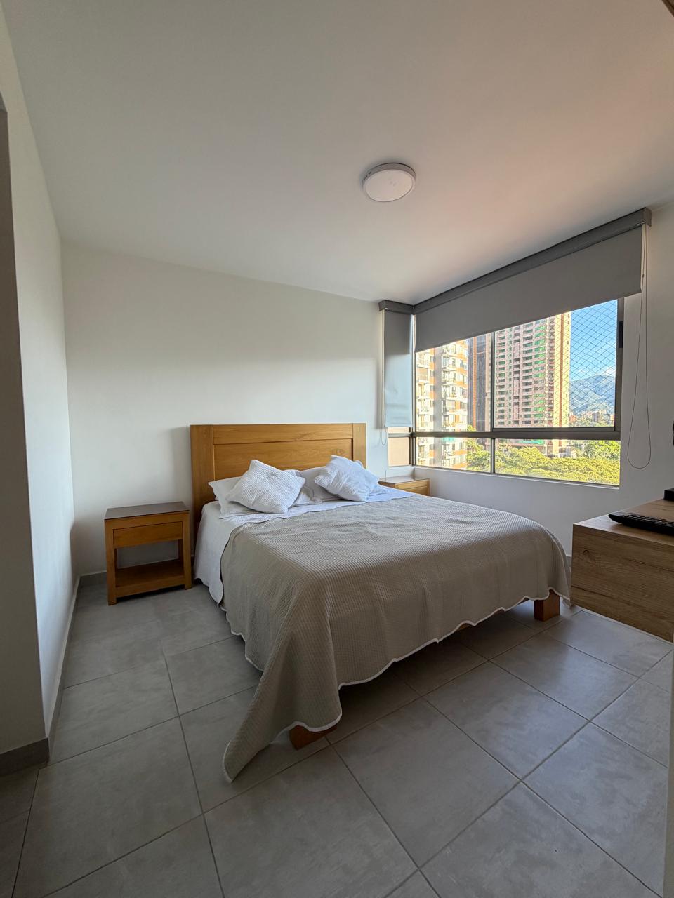 Apartamento amoblado en arriendo en El Poblado sector Los Balsos