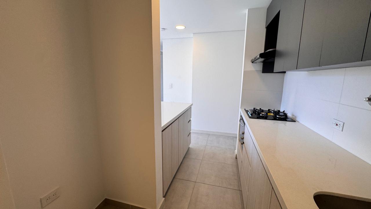 Apartamento en venta en Los Colores   Medellín