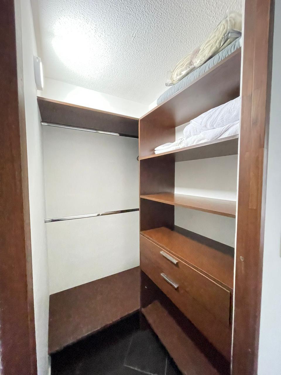Apartamento amoblado en arriendo Loma de San Julian Poblado