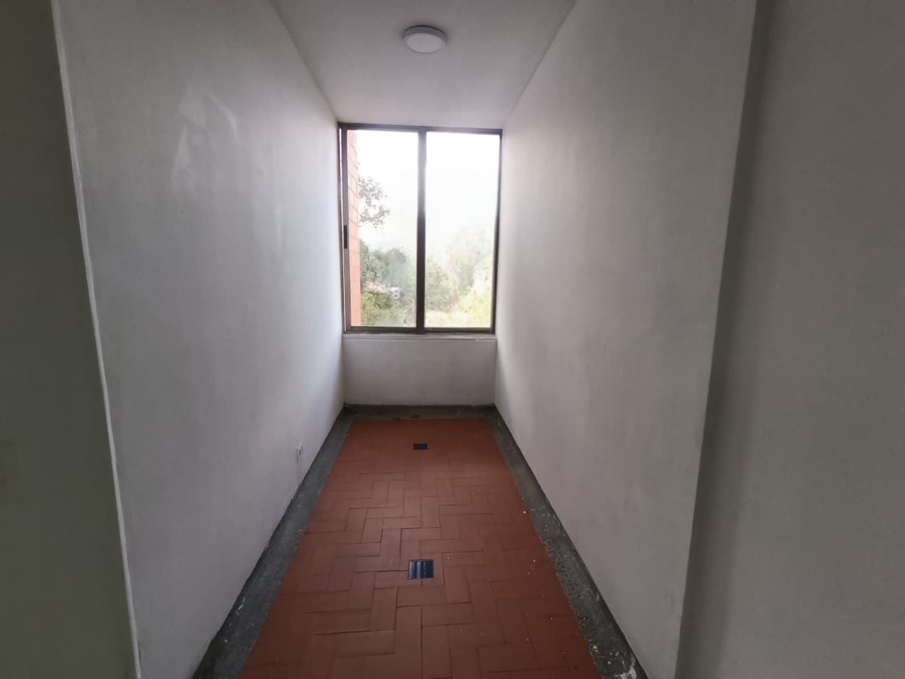 Apartamento en arriendo en Loma de los Bernal Medellín
