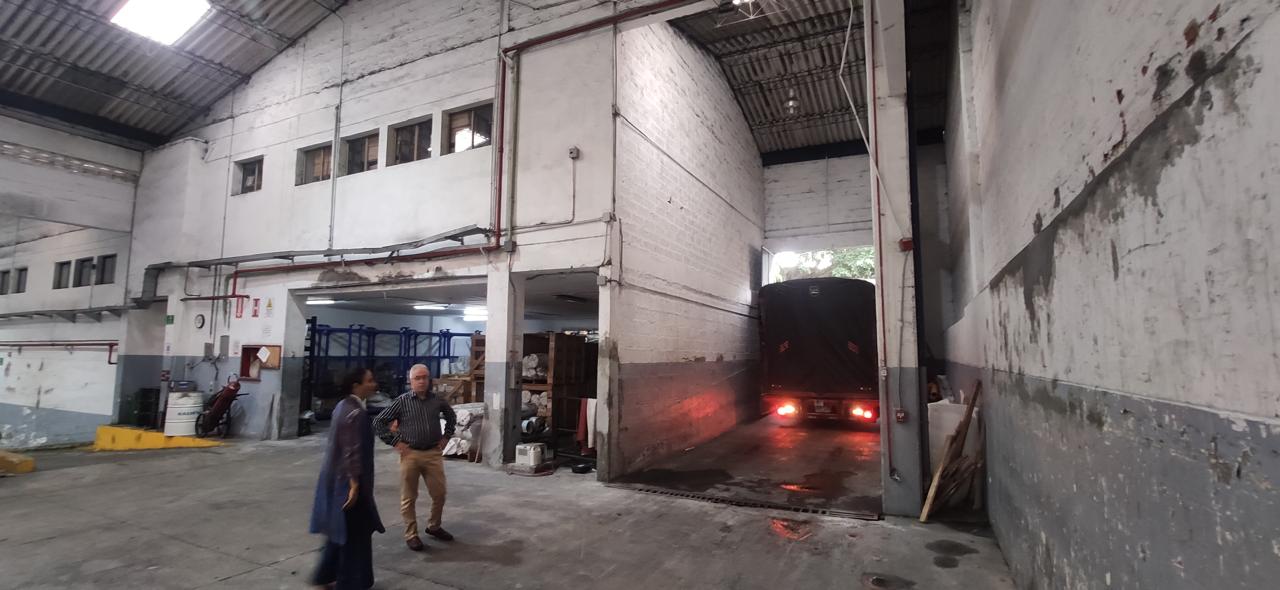 Bodega industrial con oficinas para la venta en Sabaneta