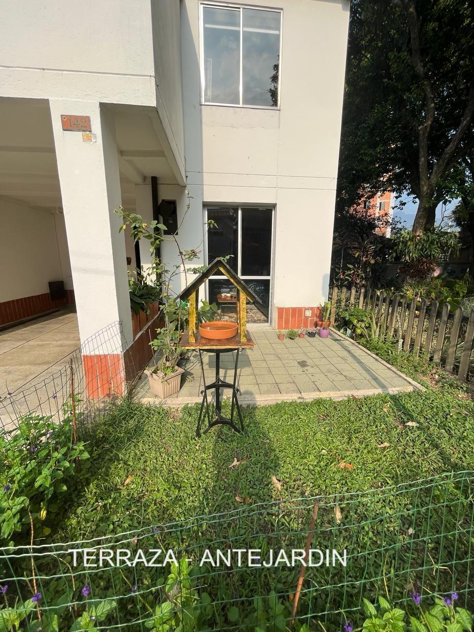 Casa en arriendo en Envigado Alcala