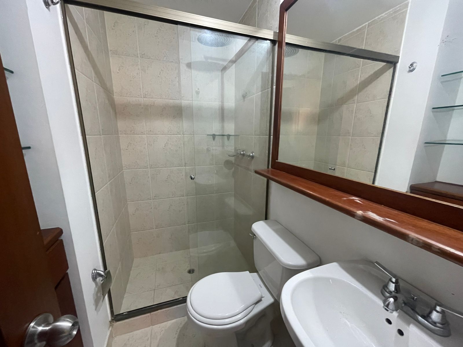 Casa en arriendo en Envigado Las Antillas