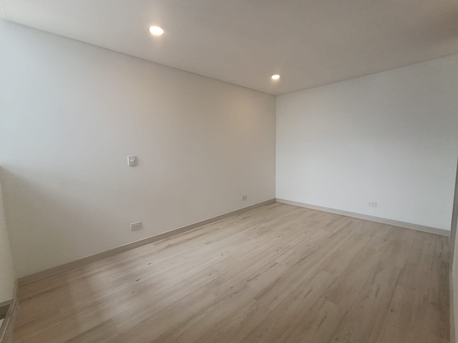 Arriendo apartamento en La Estrella para estrenar