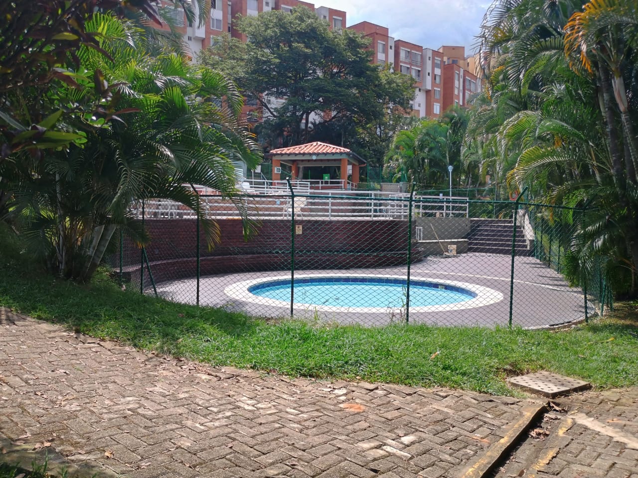 Apartamento en Venta Medellin Loma de los Bernal