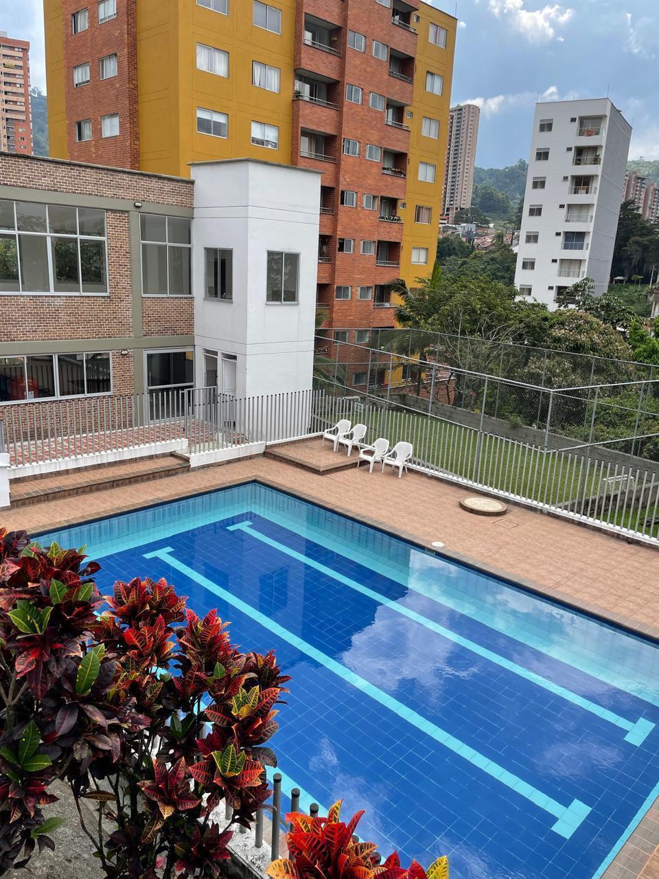 Se vende casa en Sabaneta sector la Doctora