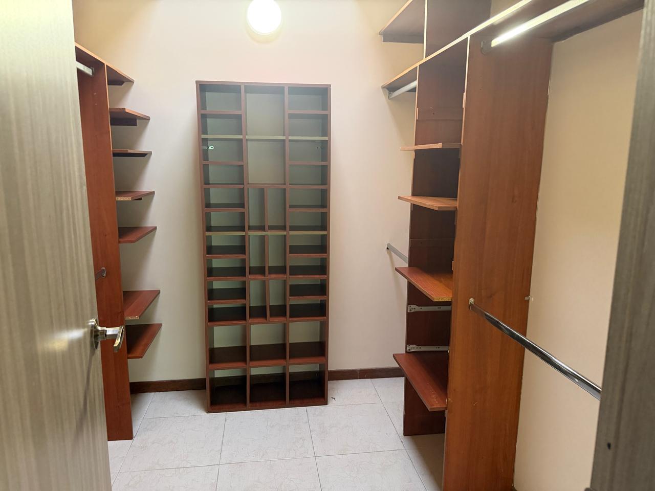 Casa para la venta en Envigado la Calleja