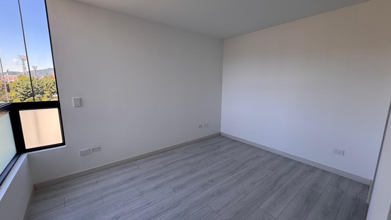Apartamento en venta en Los Colores   Medellín