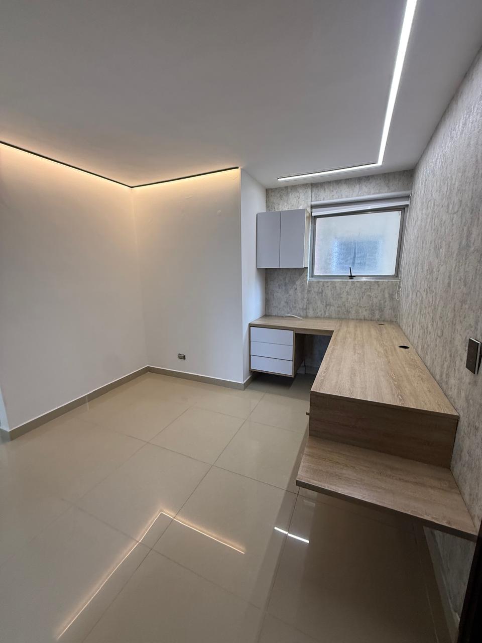 Venta de apartamento en Loma de Los Bernal  Medellin