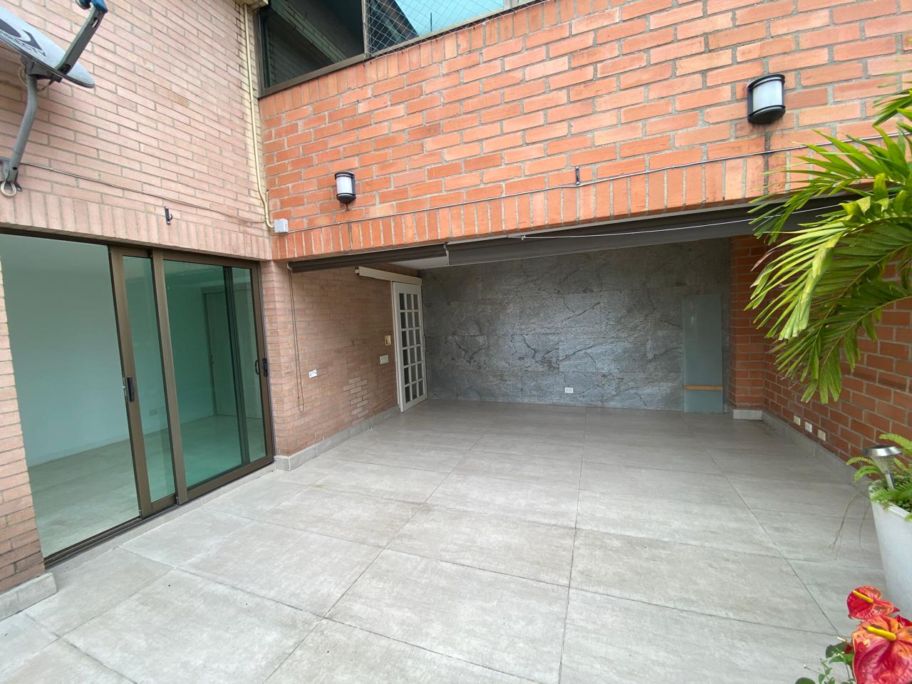 Pent hause dúplex en venta en Poblado los Parra Medellín