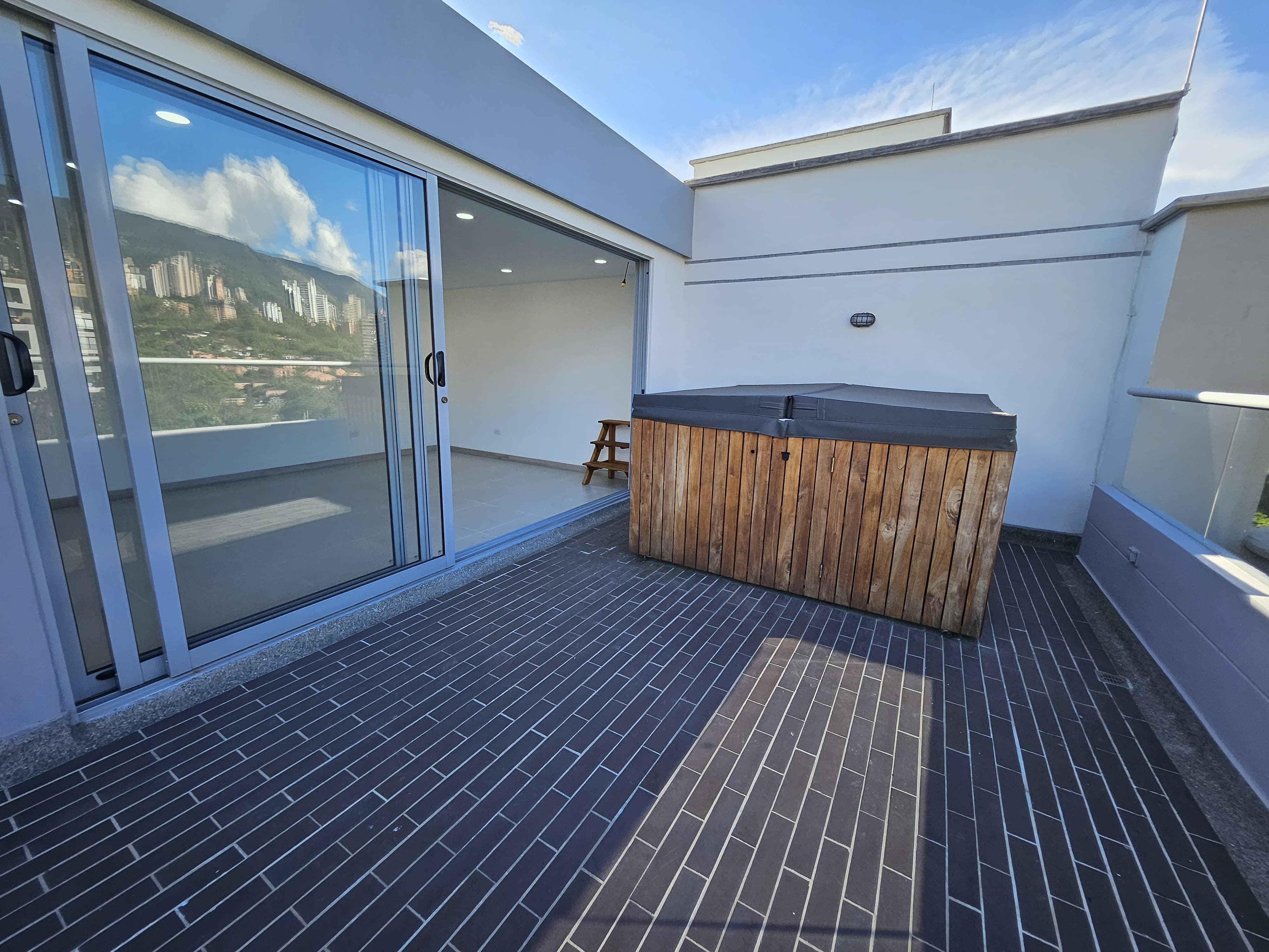 Apartamento duplex en venta en La Abadía  Envigado