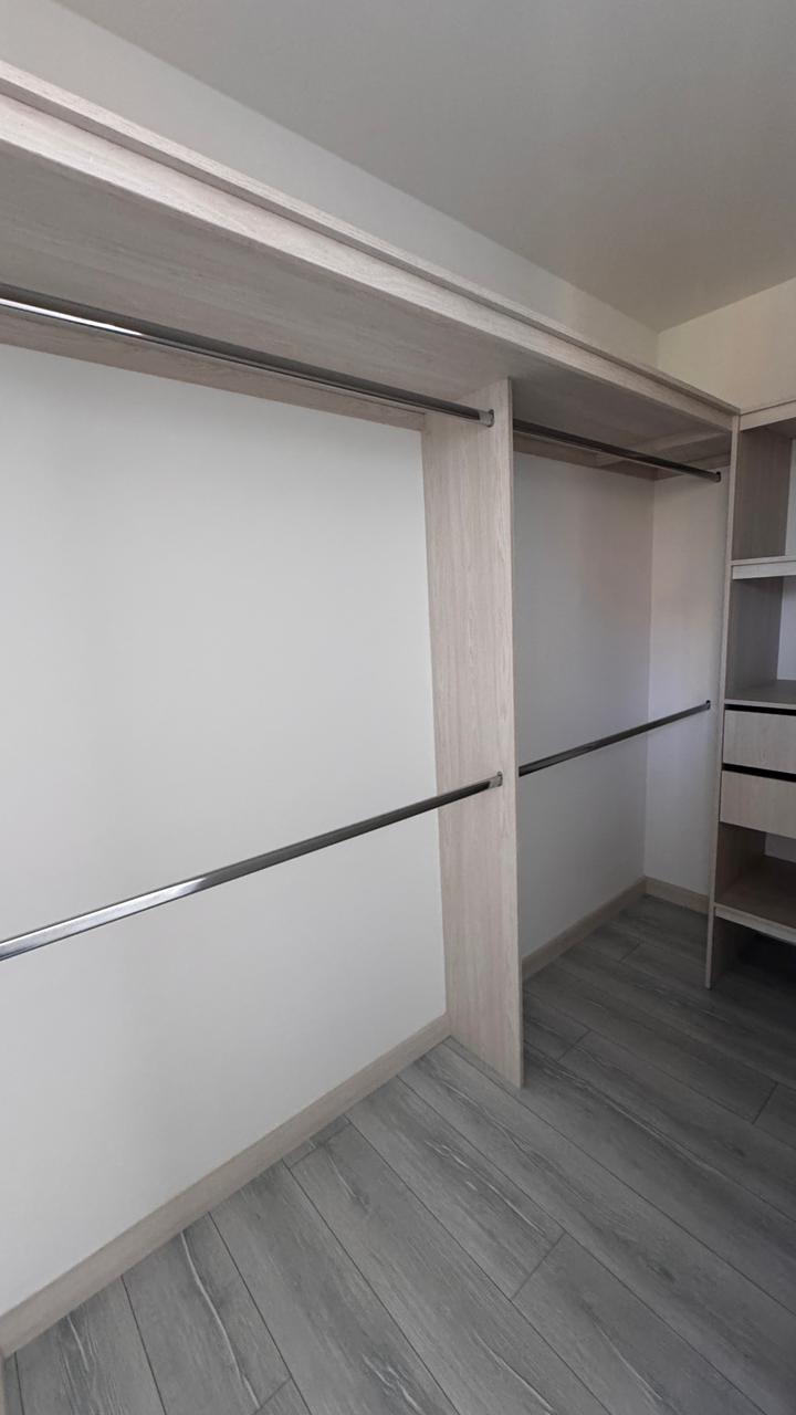 Apartamento en venta en Los Colores   Medellín
