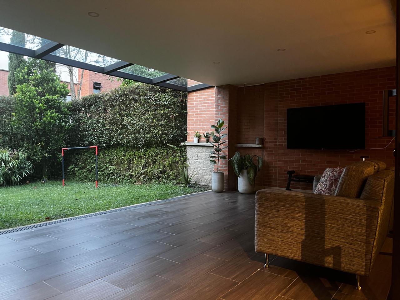 Casa para la venta en Envigado la Calleja