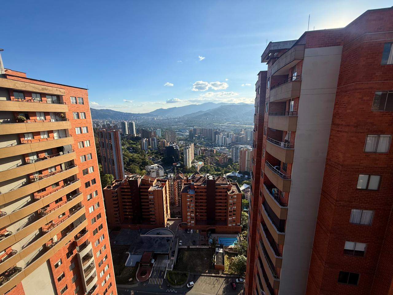Apartamento para venta en Buenos Aires sector Palmas Medellin