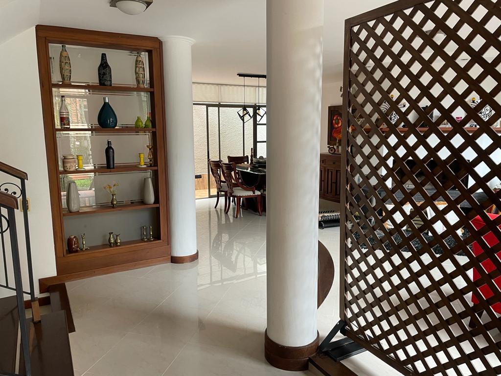 VENDO CASA EN SABANETA ANTIOQUIA