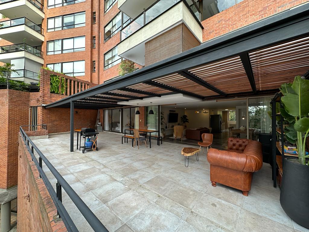 Apartamento en arriendo amoblado en Poblado Los Balsos Medellín