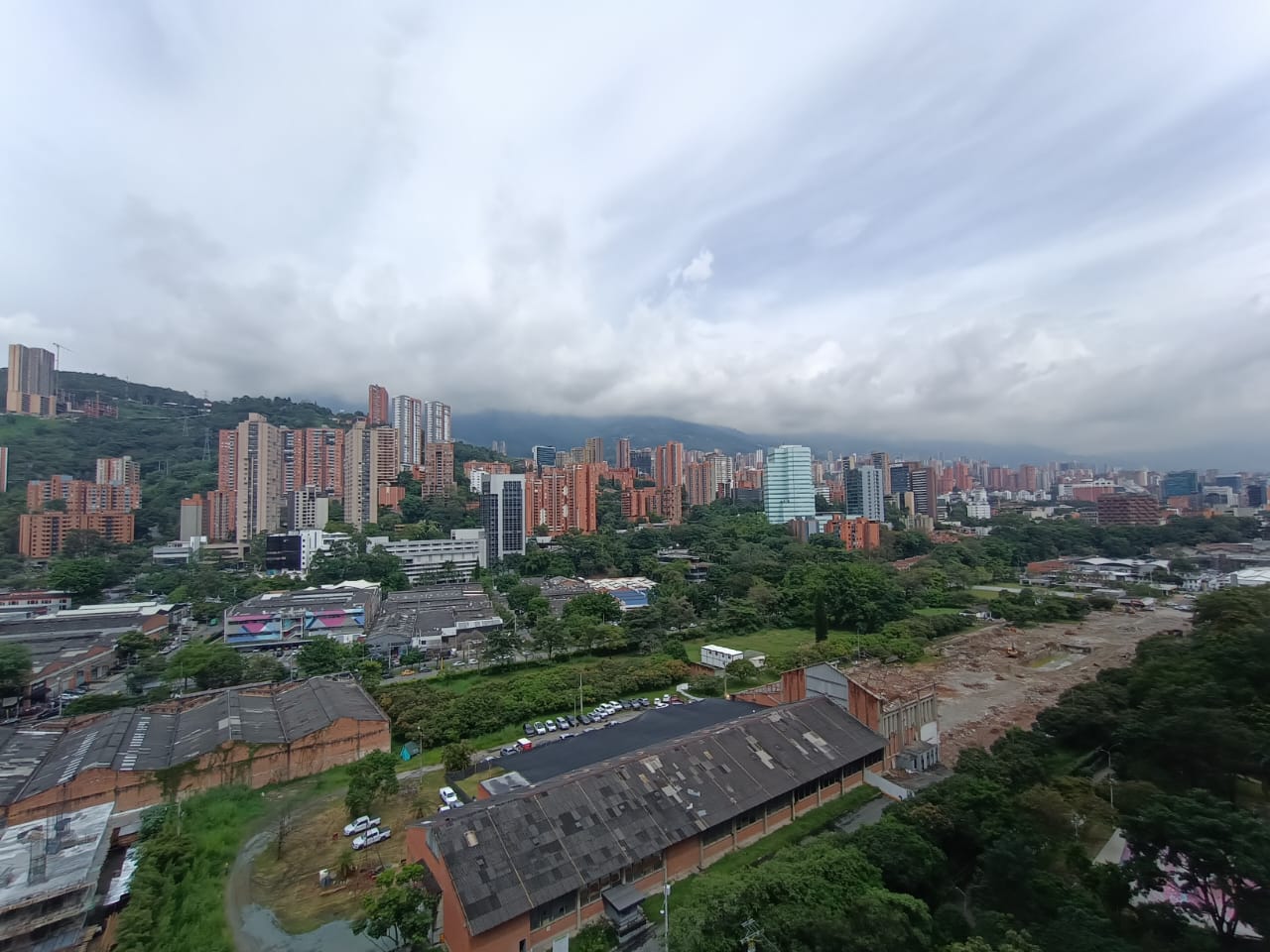 Apartamento en venta en el Poblado, sector Ciudad del Río