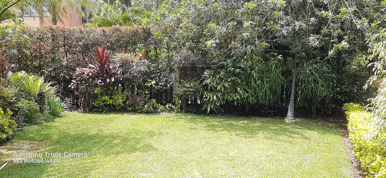 Casa en venta en Envigado Loma del Chocho