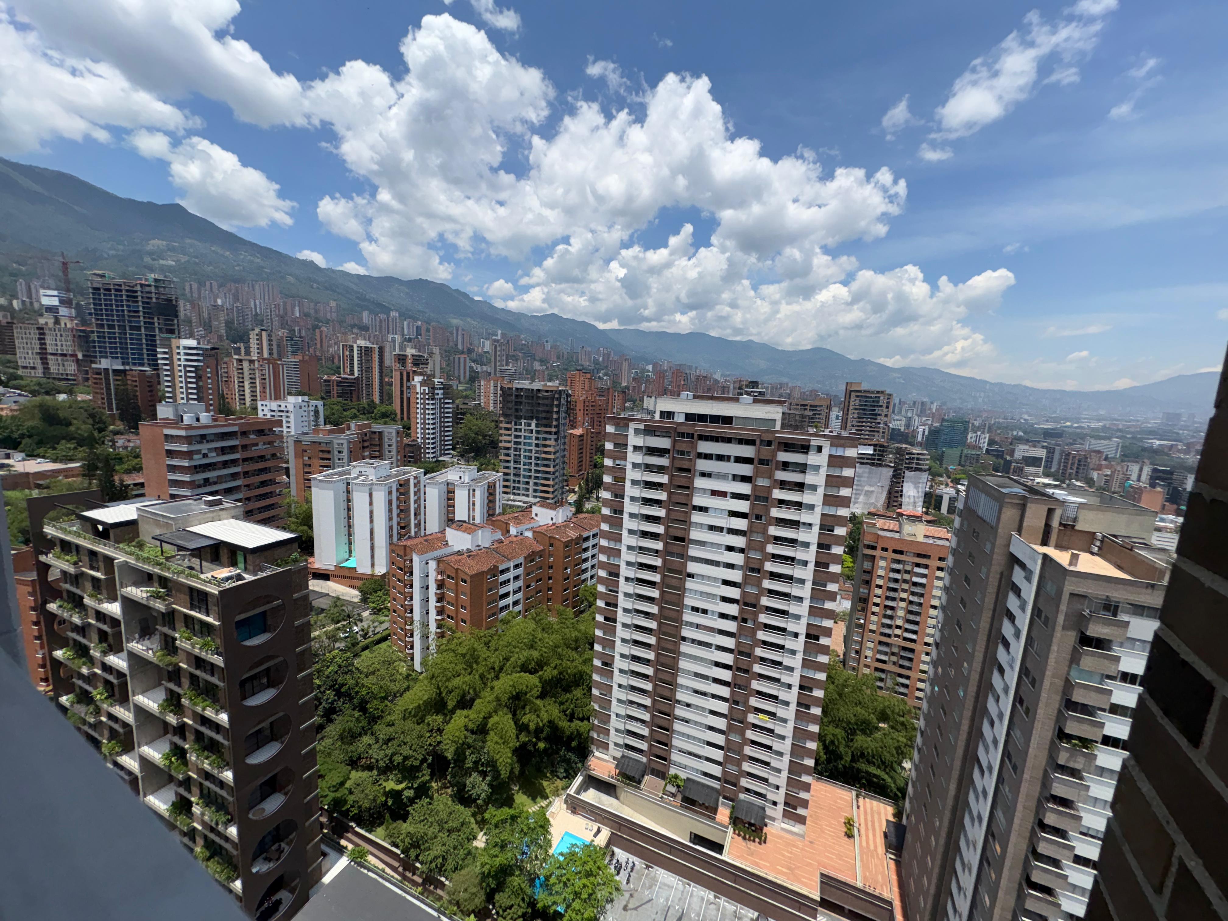 Apartamento en venta Medellin Poblado sector Castropol