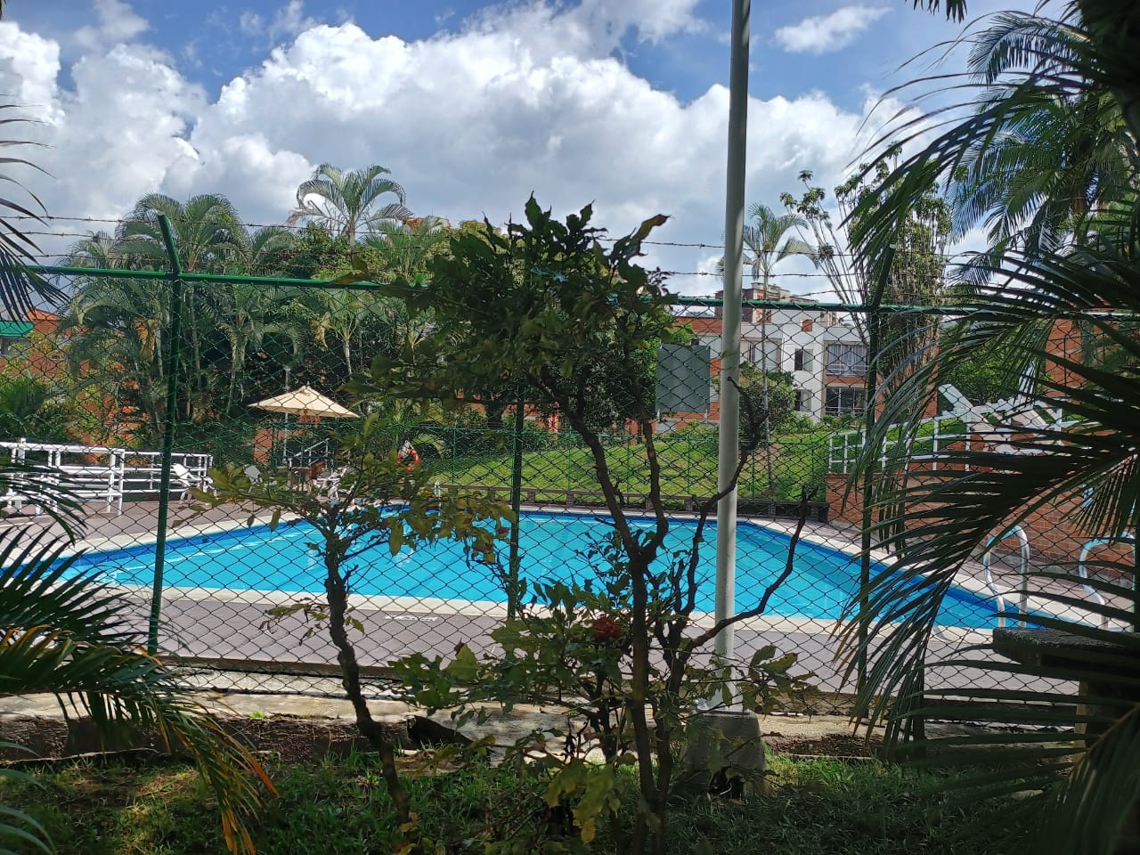 Apartamento en Venta Medellin Loma de los Bernal