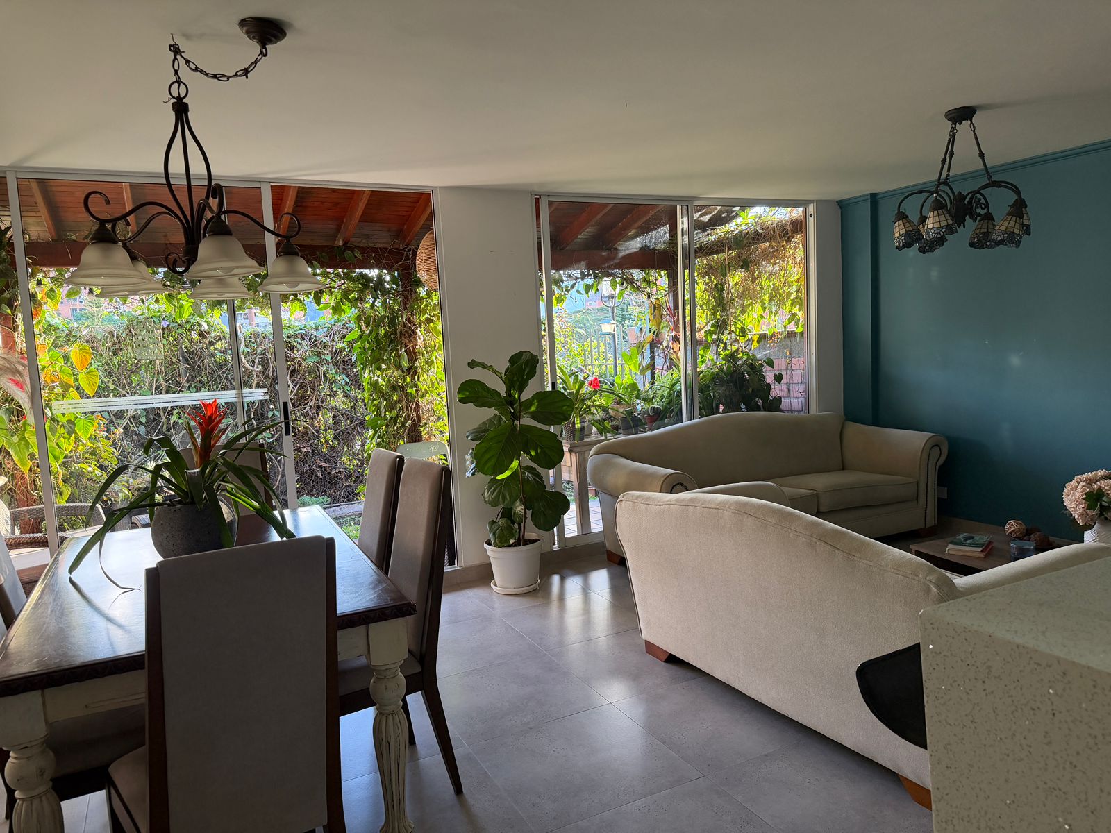 Casa en venta en Envigado loma del chocho