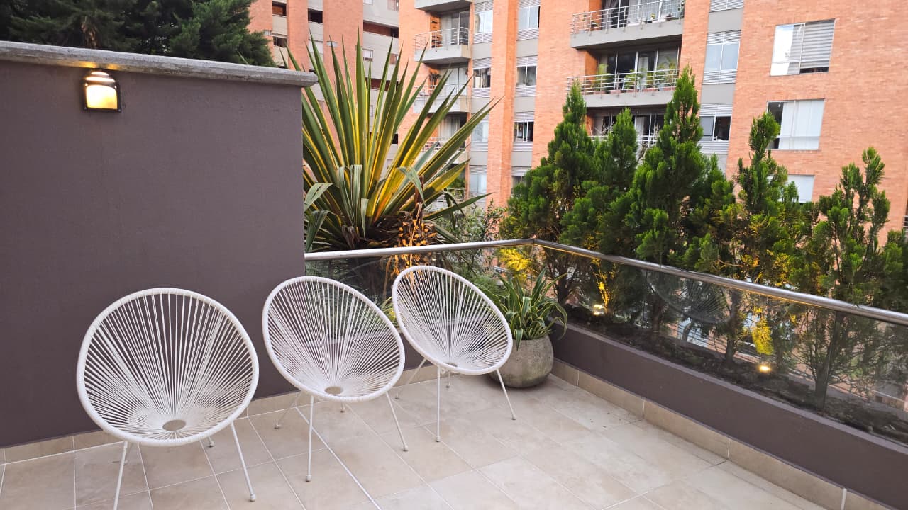 Apartamento amoblado para arriendo en Lalinde Poblado
