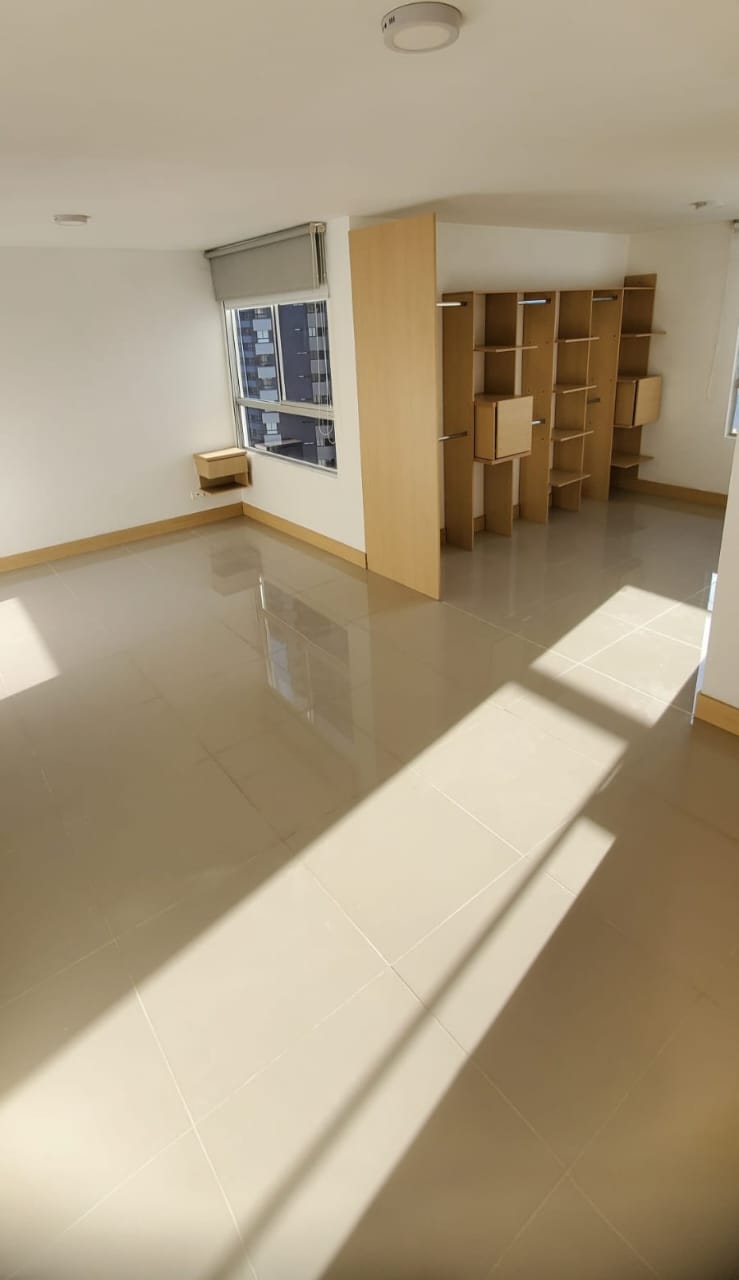 Apartamento para arriendo en El Poblado Loma del Indio