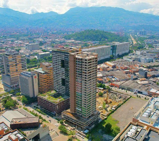 Apartaestudio amoblado para arriendo en Ciudad del Río El Poblado