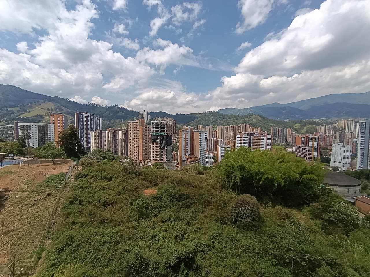 Apartamento en Arriendo  Sabaneta Las Lomitas