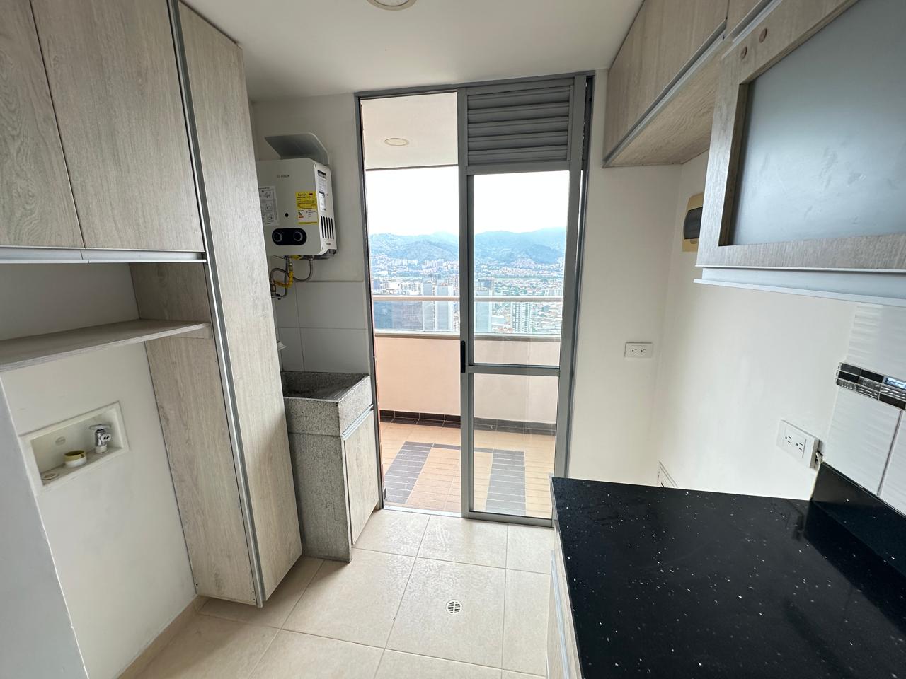 Apartamento en arriendo en Loma del Indio Poblado