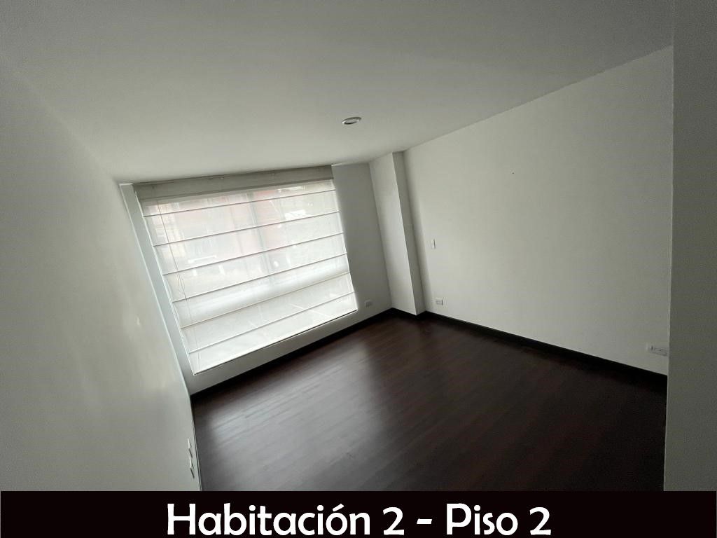 Casa para la venta en La Estrella Cerca del Parque - Antioquia